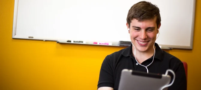 Jak szybko nauczyć się języka obcego? Metody, które działają nawet u osób bez talentu językowego